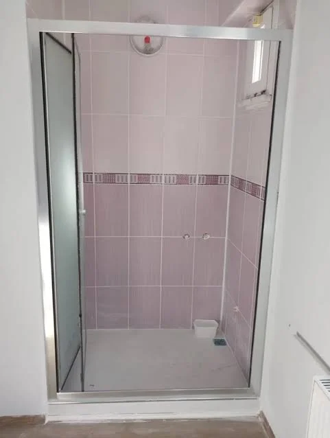 Krom Duşakabin