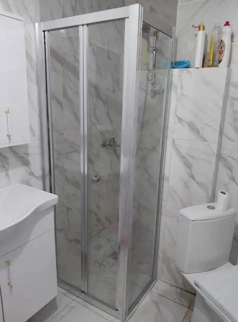 Krom Duşakabin