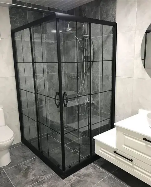 Siyah Duşakabin Modeli