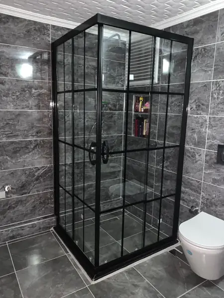 Siyah Duşakabin Modeli