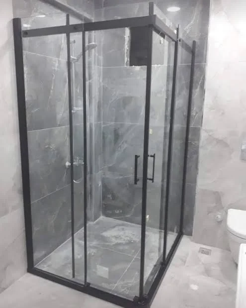Siyah Duşakabin